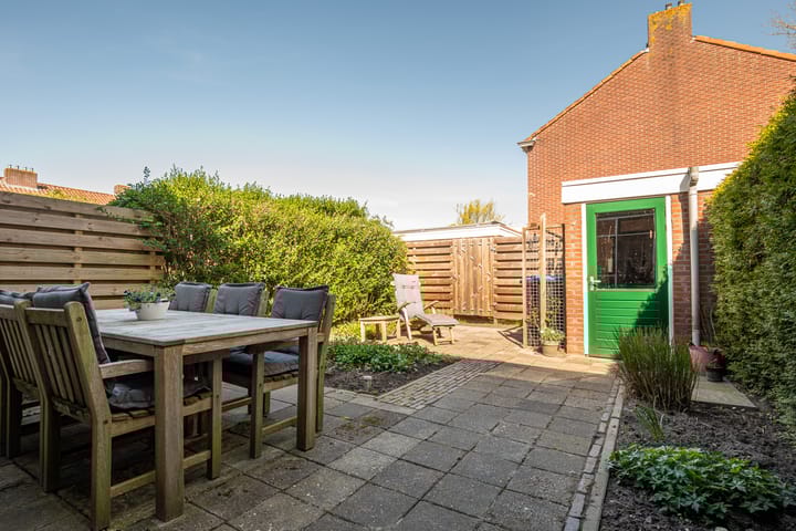 Photo 42 of Pinksterbloemweg 38