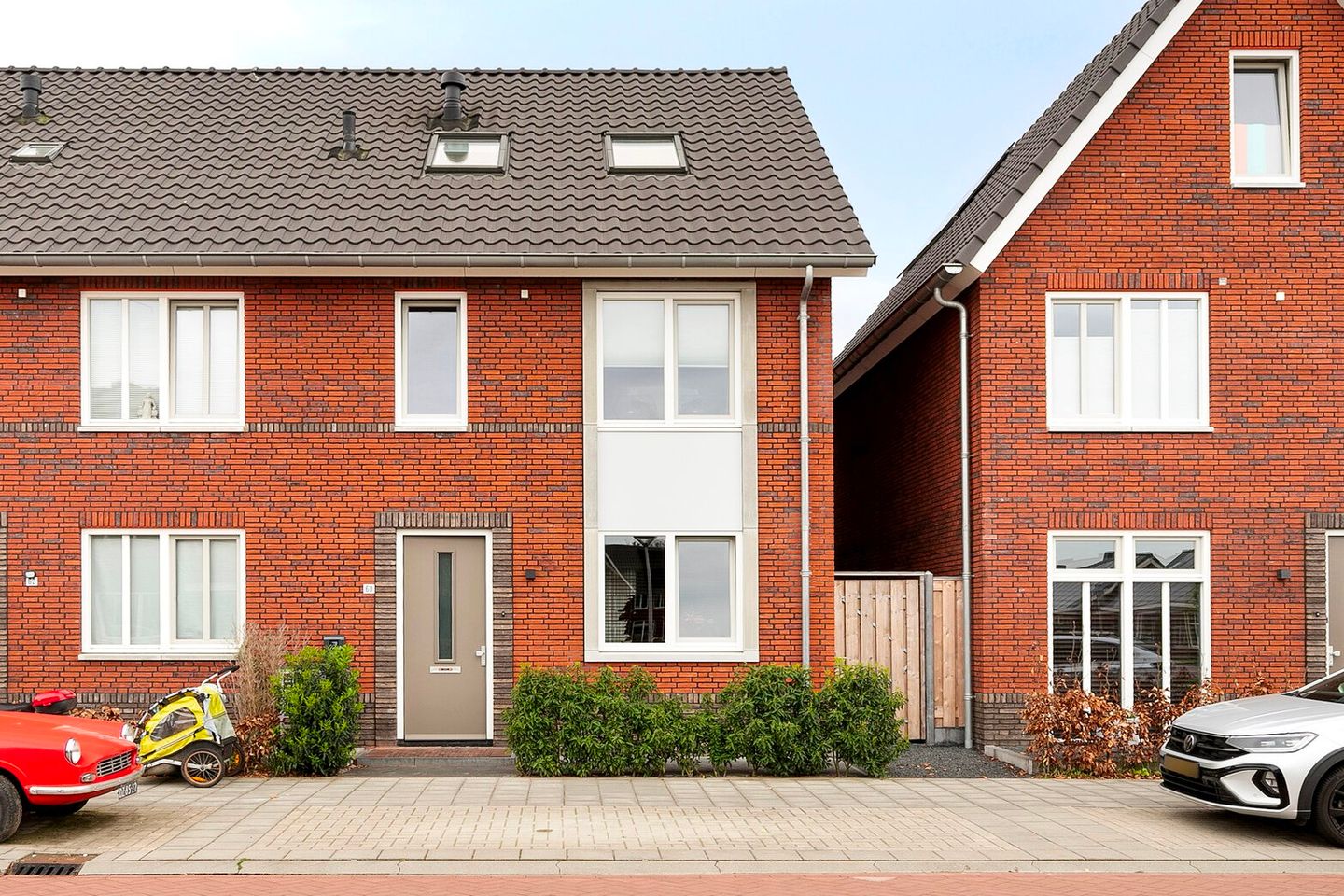 Foto 1 van Weegbree 60