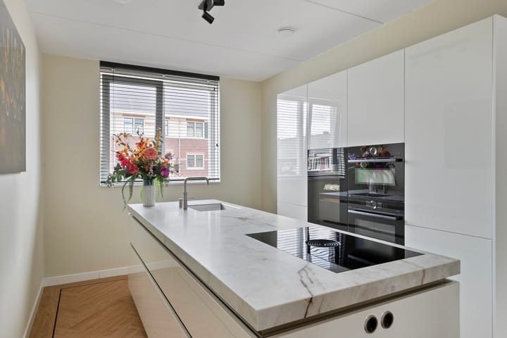 Foto 18 van Weegbree 60