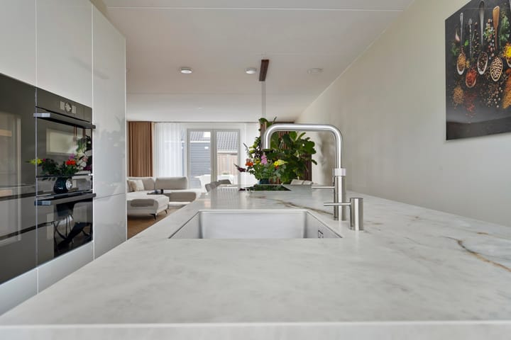 Foto 20 van Weegbree 60