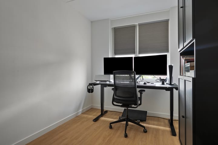 Foto 23 van Weegbree 60