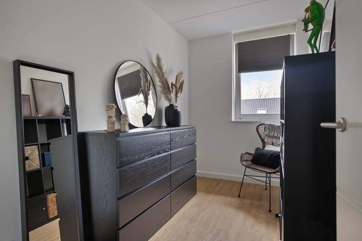 Foto 27 van Weegbree 60