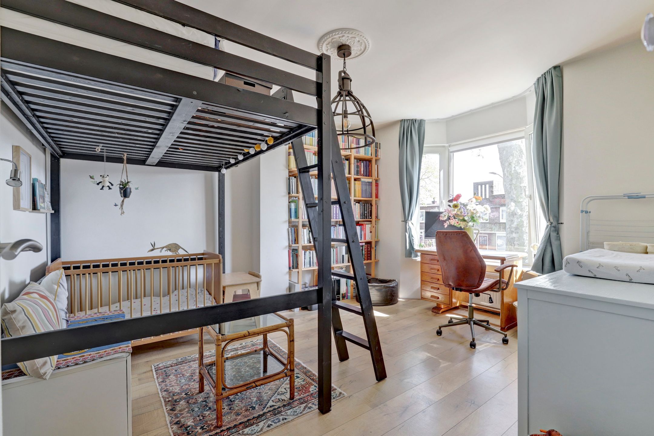 Photo 36 of Bosboom-Toussaintstraat 43