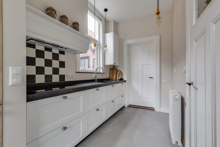 Foto 18 van Emmastraat 16