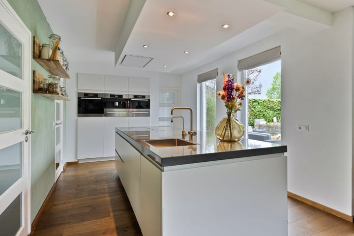 Foto 13 van De La Sallestraat 4