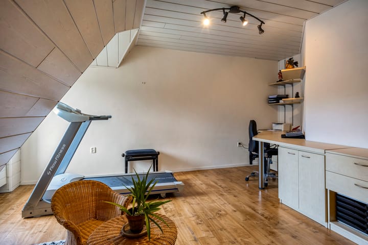 Foto 35 van De La Sallestraat 4