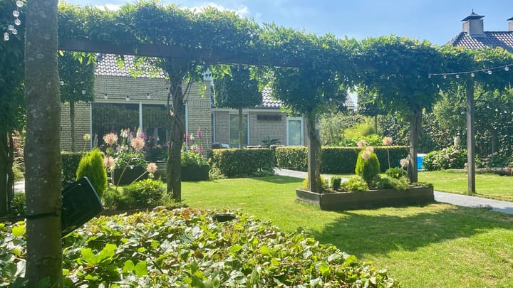 Foto 43 van De La Sallestraat 4