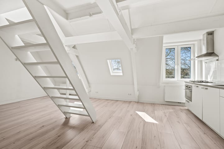 Photo 14 of Weerdsingel O.Z. 68-D