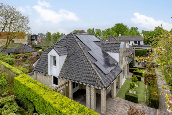 Foto 62 van De La Sallestraat 4