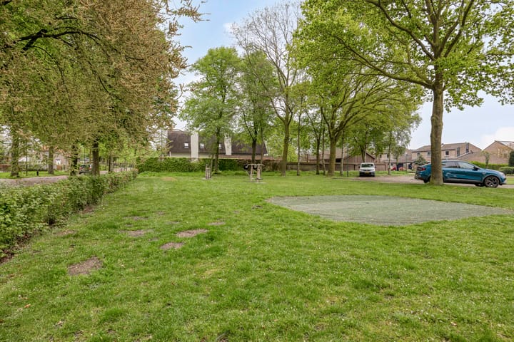 Foto 64 van De La Sallestraat 4