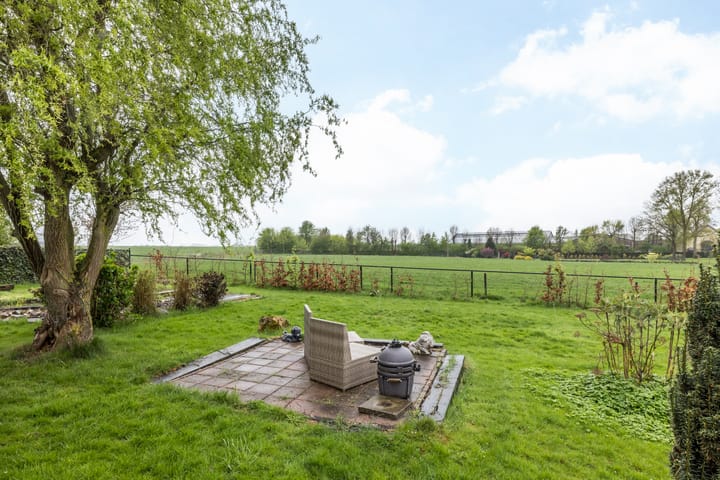 Foto 34 van Aalbekerweg 41