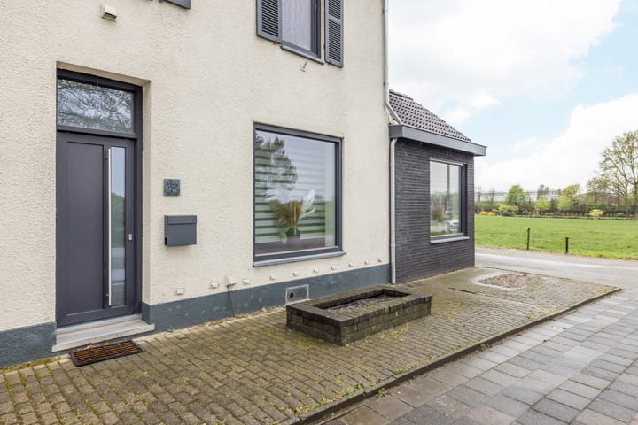 Foto 42 van Aalbekerweg 41