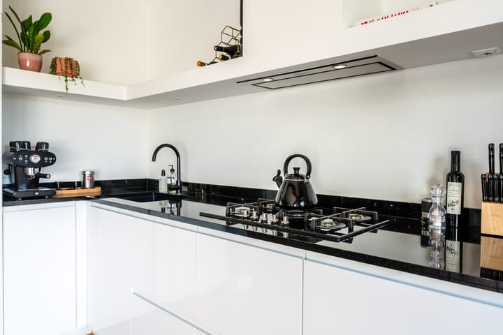 Foto 27 van Pieter Langendijkstraat 4-3