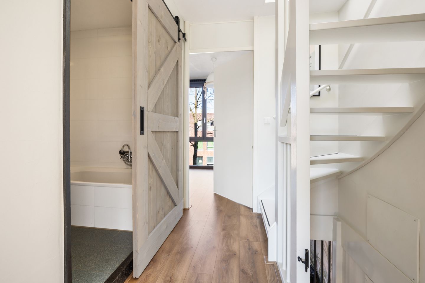 Photo 29 of Maria Austriastraat 38