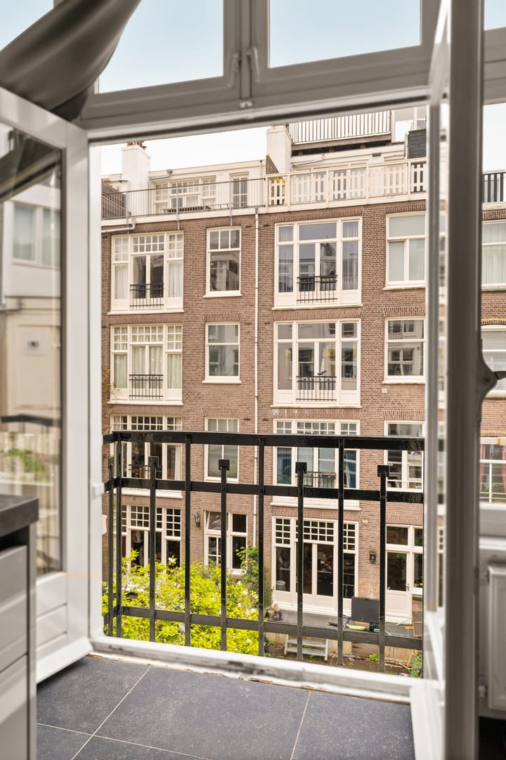 Foto 6 van Valeriusstraat 143-2