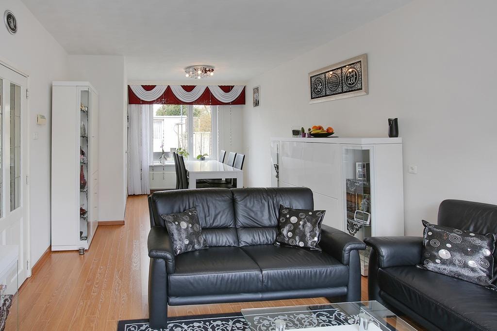 Foto 5 van Thomas à Kempislaan 6