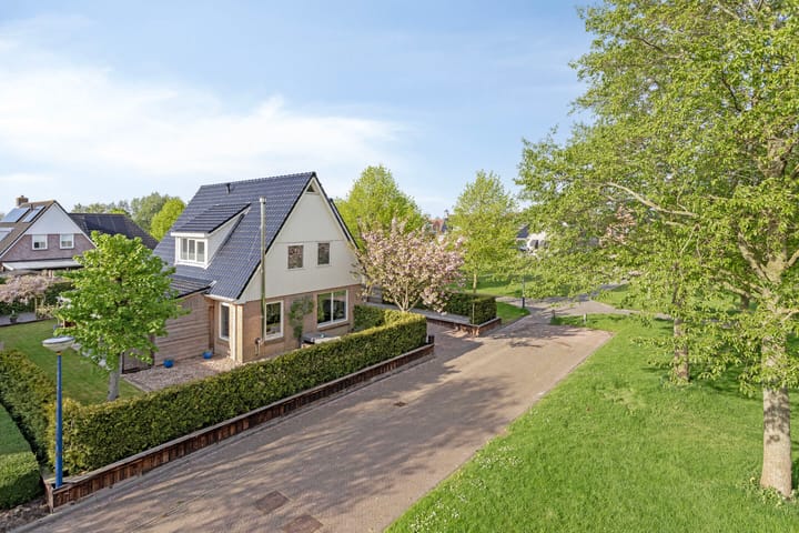 Foto 2 van Spoarstrjitte 7