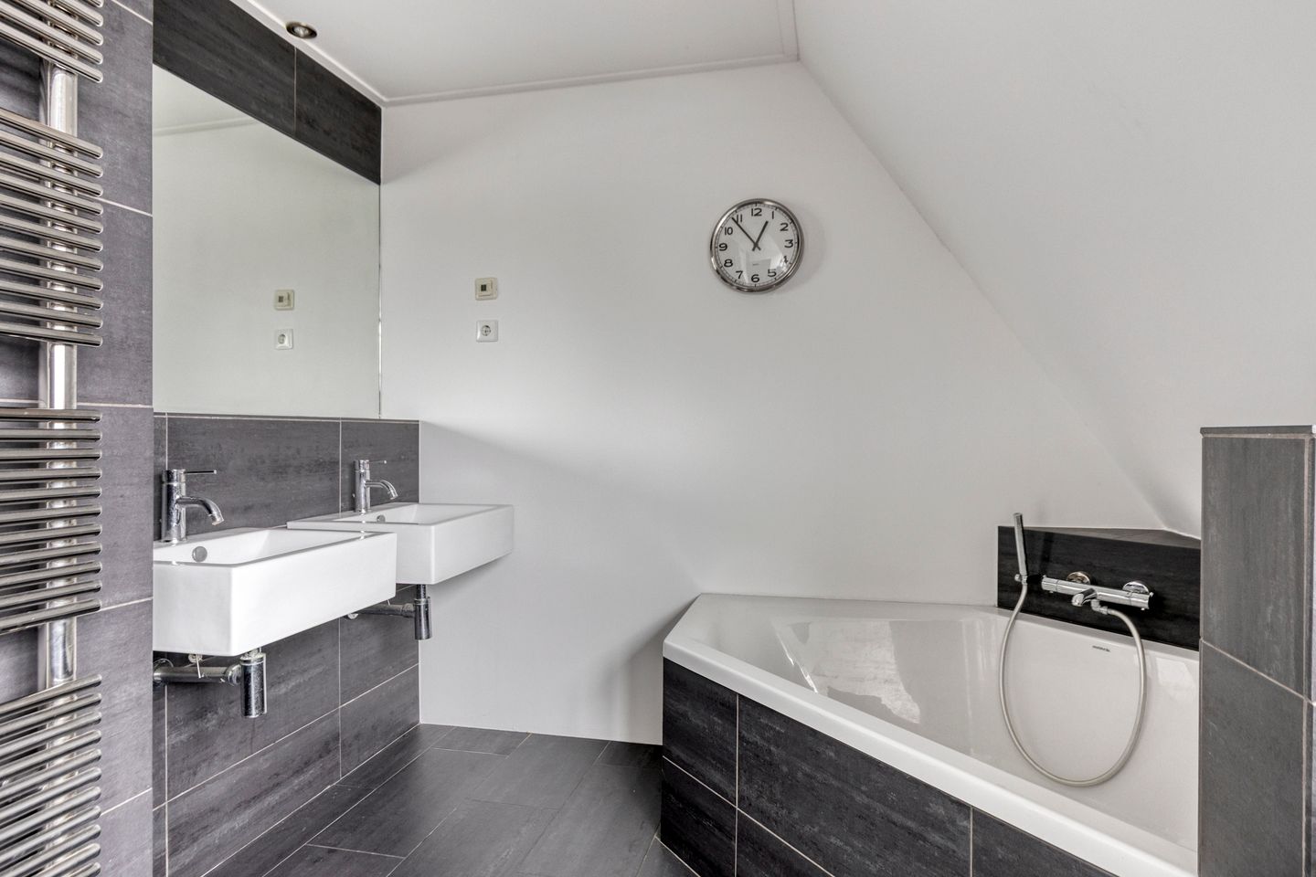 Foto 29 van Spoarstrjitte 7