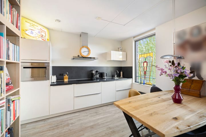 Photo 11 of Graaf Florisstraat 1-F11