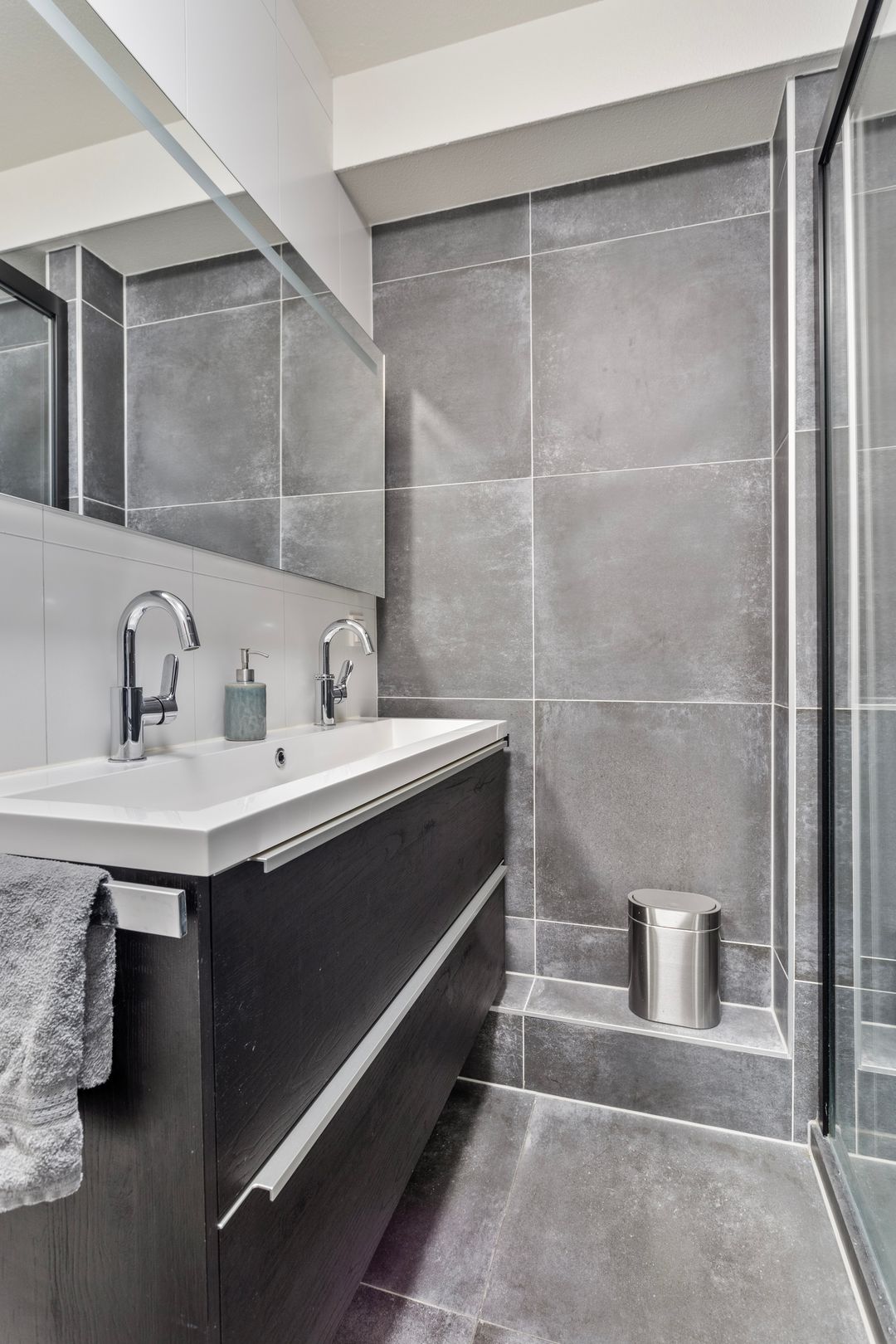 Foto 22 van Henry Moorepassage 148