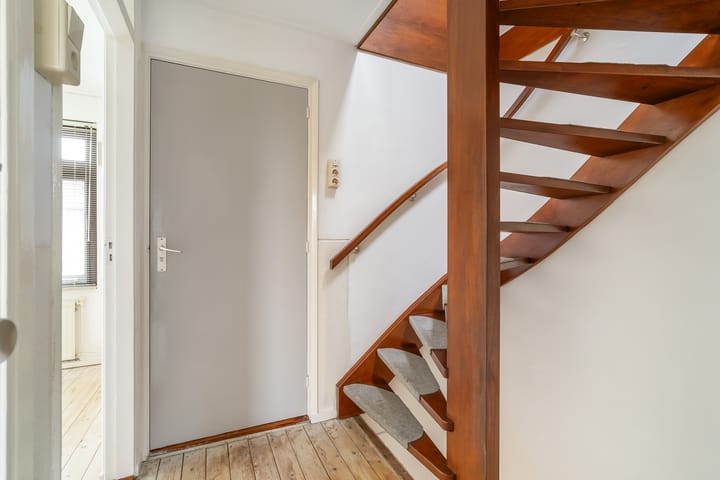 Foto 20 van Bernhardstraat 2