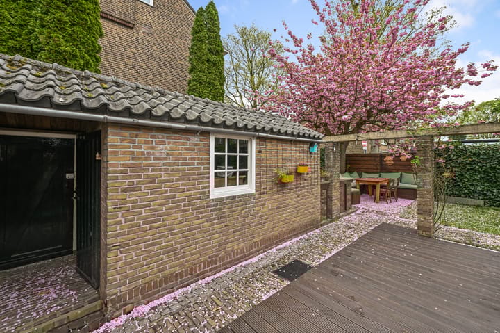 Foto 9 van Mr. S. van Houtenlaan 2