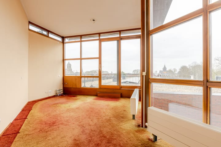 Foto 33 van Spoorstraat 95