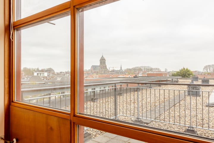 Foto 35 van Spoorstraat 95