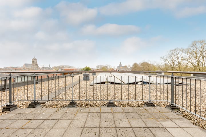 Foto 37 van Spoorstraat 95