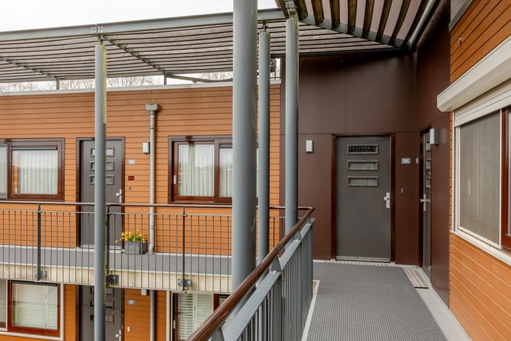 Foto 43 van Spoorstraat 95