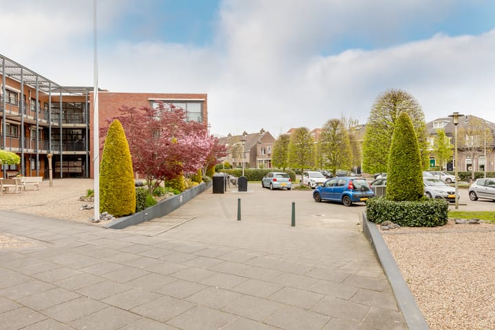 Foto 48 van Spoorstraat 95