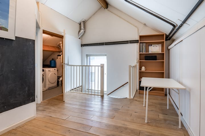 Foto 28 van Stoomlederplein 2