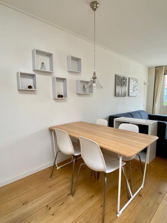 Photo 6 of Mauritsstraat 25-A