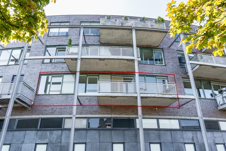 Photo 2 of Weeshuislaan 85