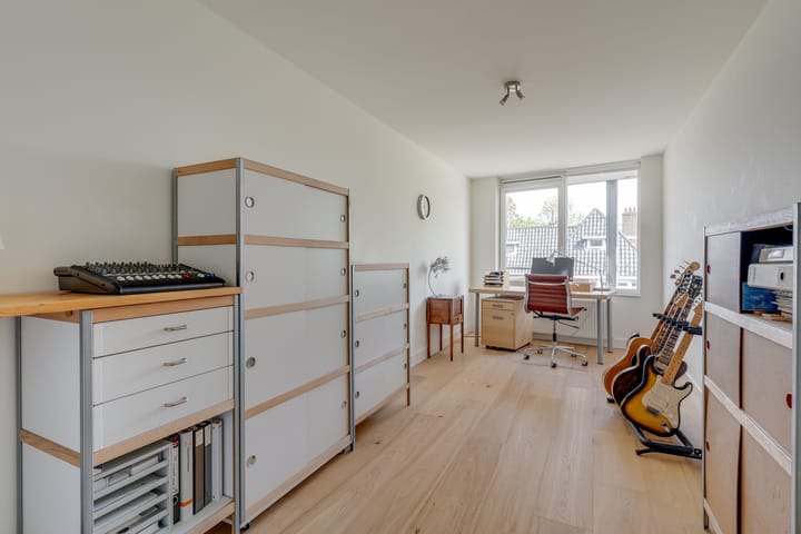 Photo 25 of Weeshuislaan 85