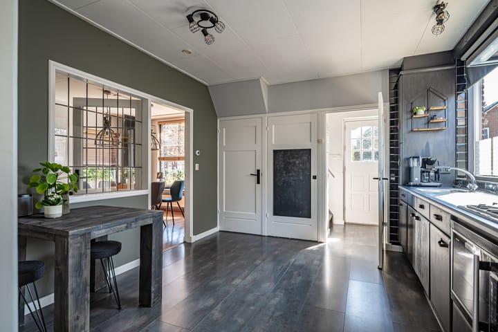 Foto 4 van Dennenlaan 6