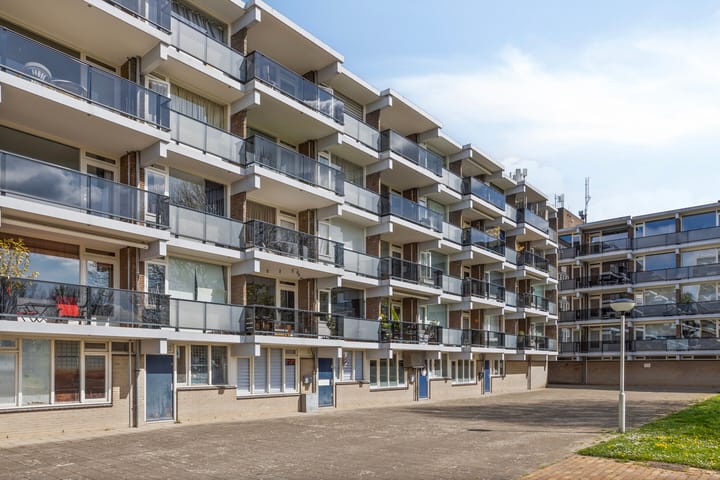 Foto 40 van Loplein 24