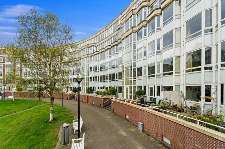 Foto 3 van Burgemeester De Monchyplein 151