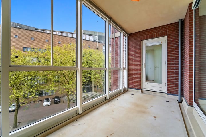 Foto 7 van Burgemeester De Monchyplein 151