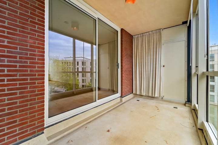 Foto 8 van Burgemeester De Monchyplein 151