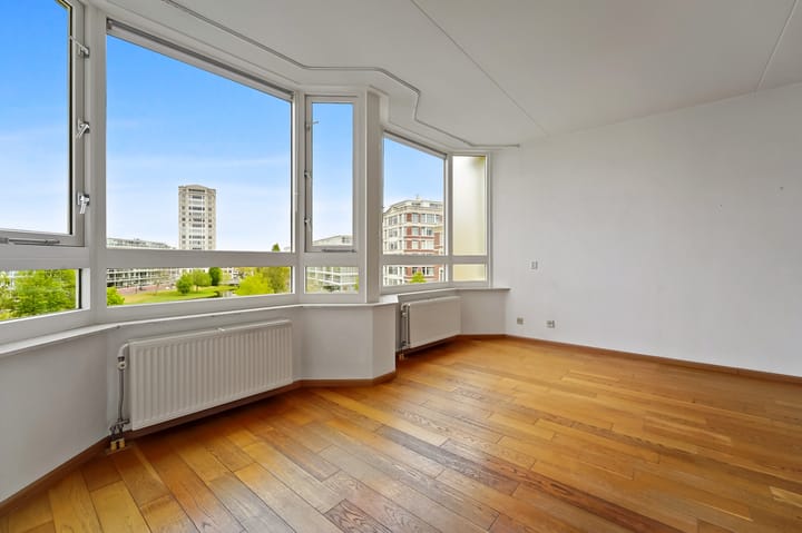 Foto 13 van Burgemeester De Monchyplein 151