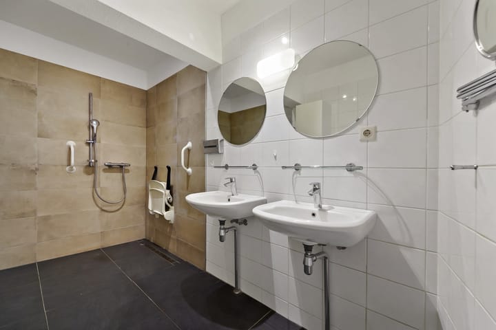 Foto 23 van Burgemeester De Monchyplein 151