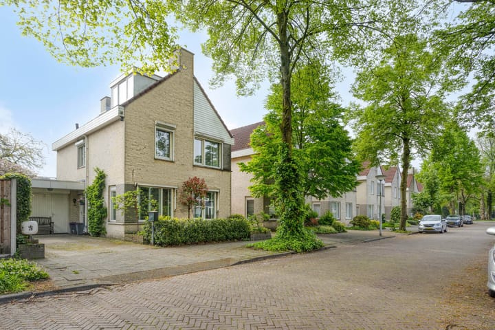 Bekijk foto van van Wassenhovestraat 44