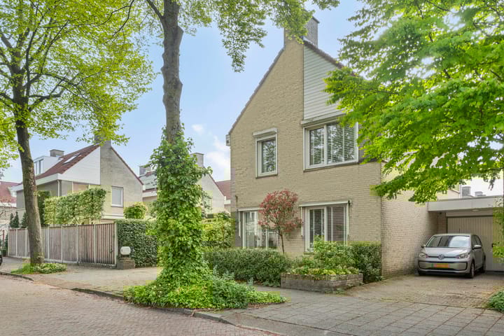 Foto 8 van van Wassenhovestraat 44