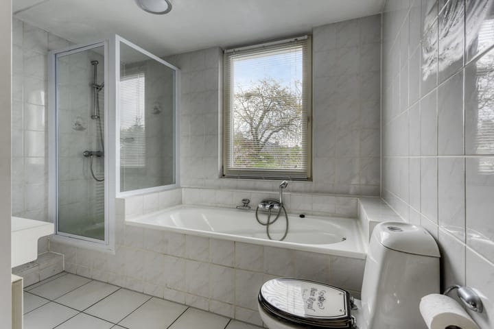 Foto 40 van van Wassenhovestraat 44