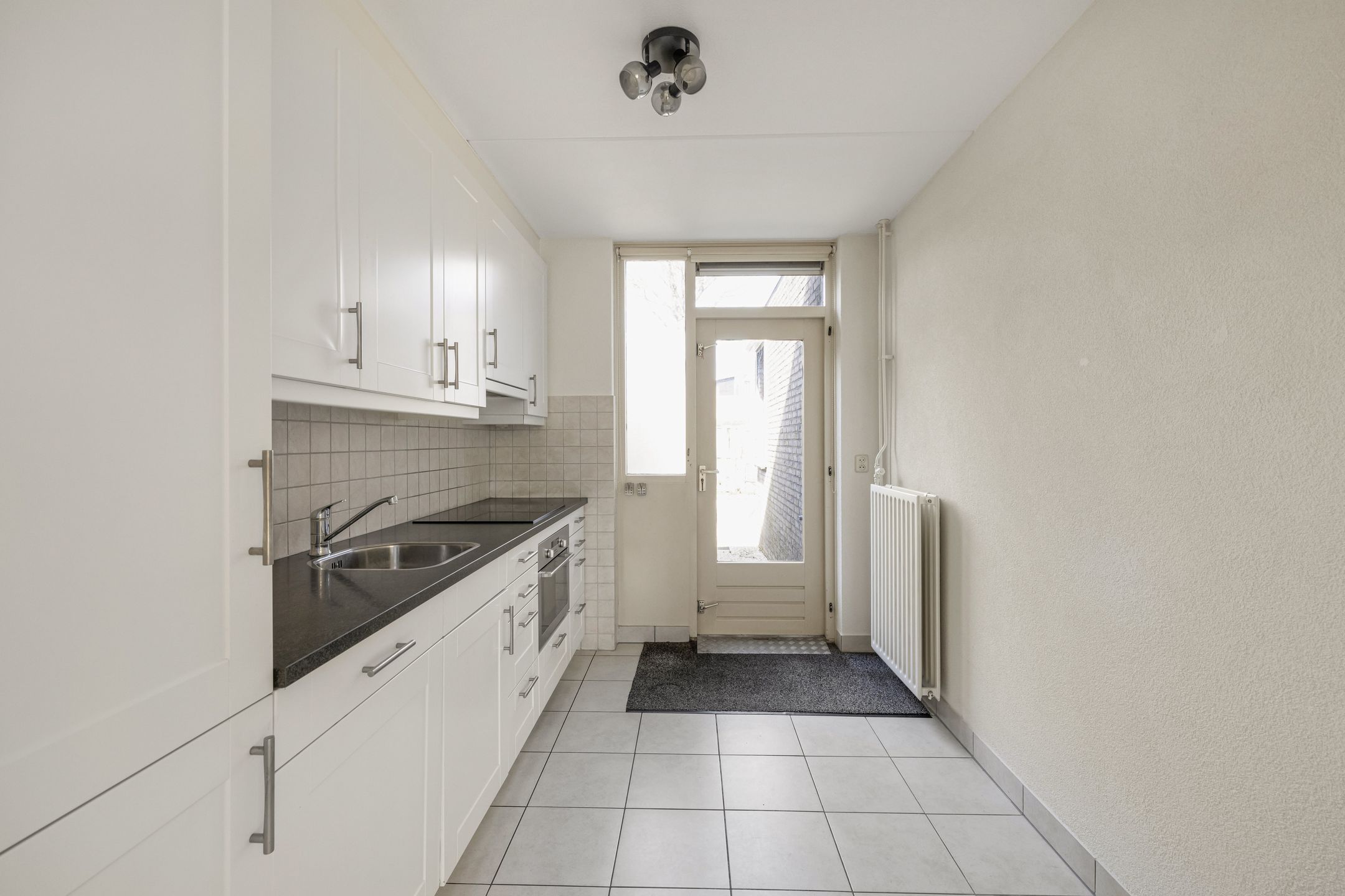 Photo 3 of Julianastraat 4