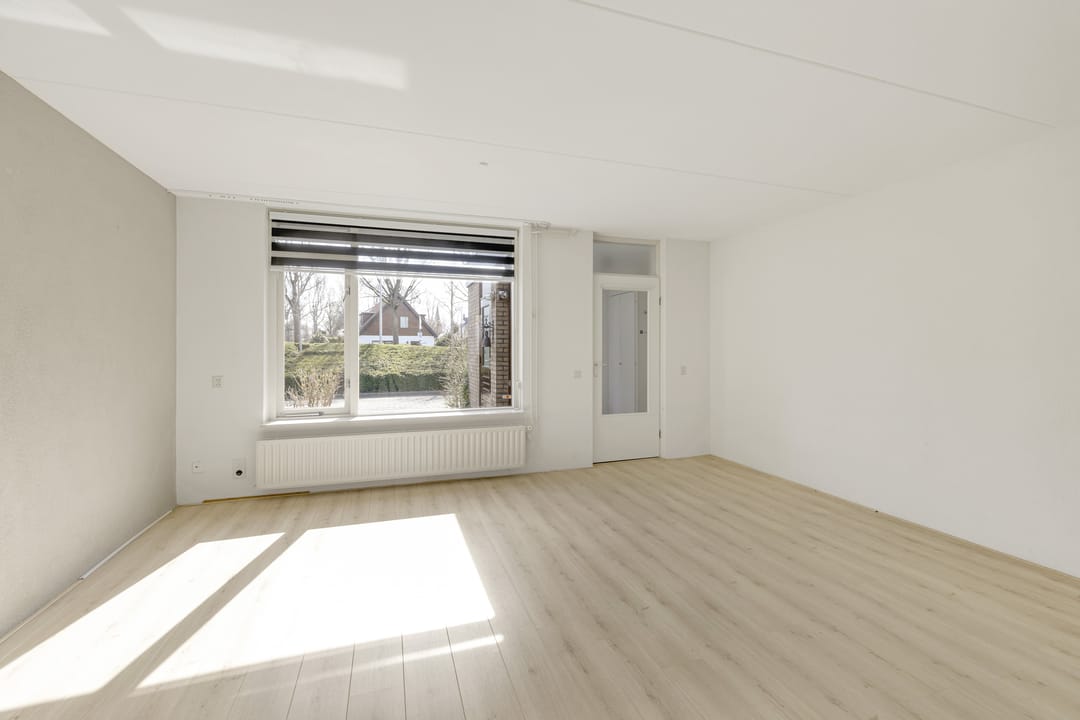 Photo 8 of Julianastraat 4