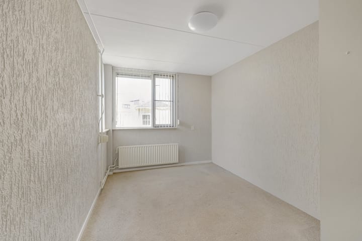 Photo 14 of Julianastraat 4