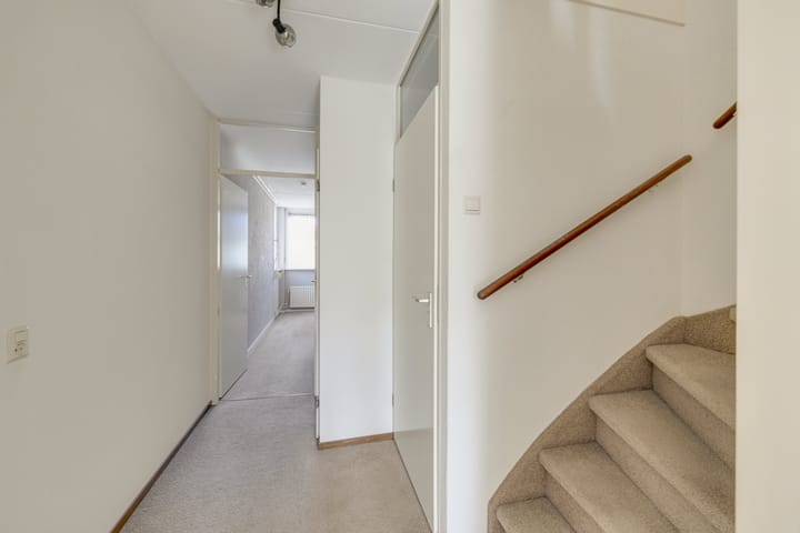 Photo 18 of Julianastraat 4