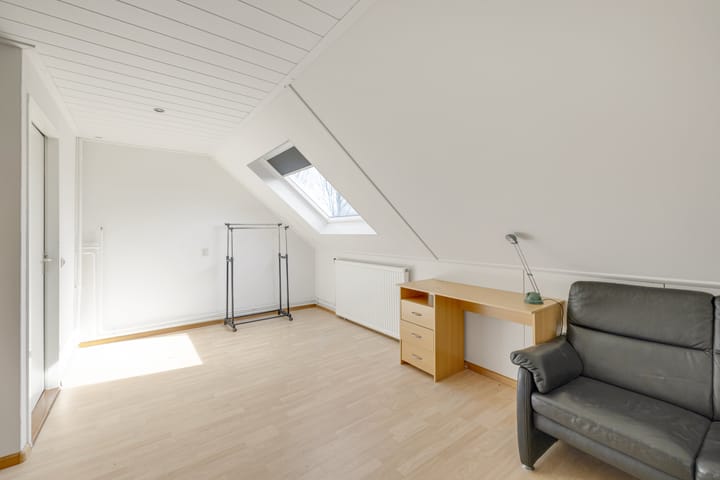 Photo 23 of Julianastraat 4